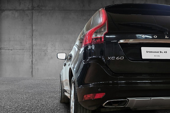 Volvo XC60 11 of 30