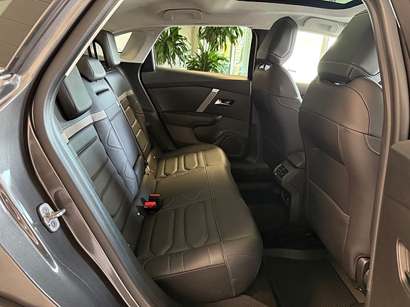 Citroen E-C4 X 22 of 30