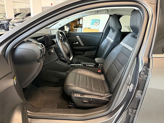 Citroen E-C4 X 13 of 30