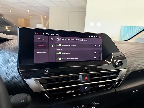 Citroen E-C4 X 30 of 30