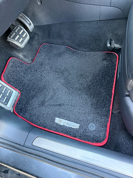 Volkswagen Golf VII 21 of 30