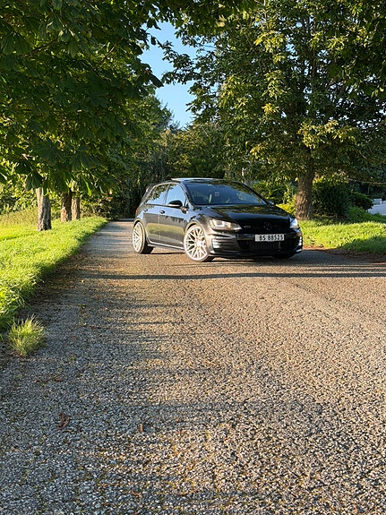 Volkswagen Golf VII 26 of 30