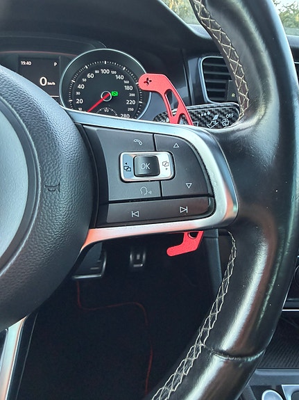 Volkswagen Golf VII 18 of 30