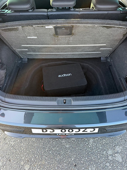 Volkswagen Golf VII 13 of 30