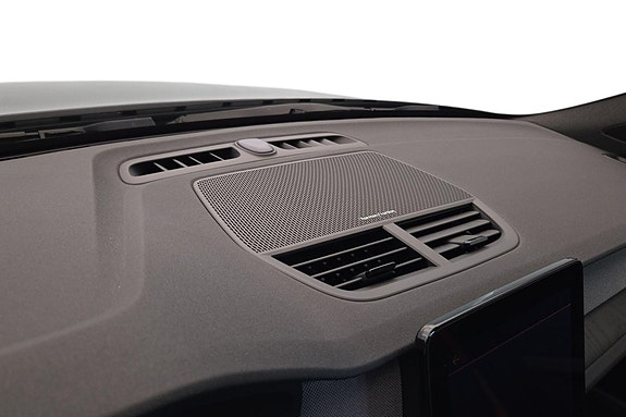 Polestar 2 15 of 30