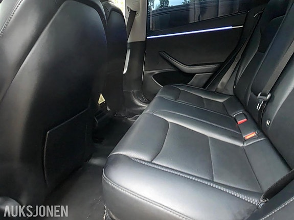 Tesla Model 3 19 of 24