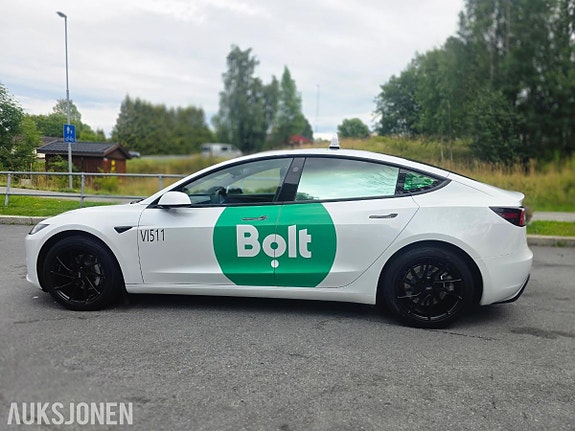 Tesla Model 3 3 of 24