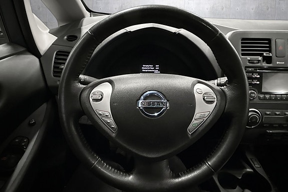 Nissan Leaf 12 of 20
