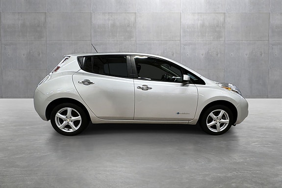 Nissan Leaf 6 of 20