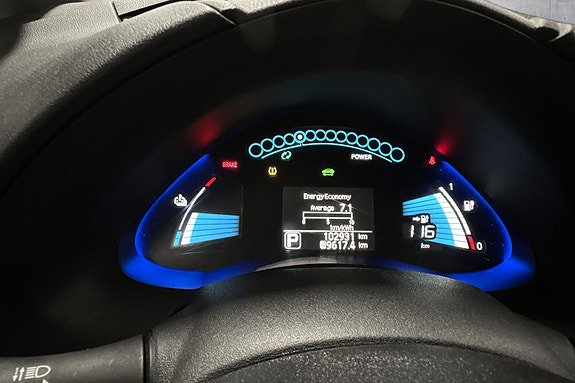 Nissan Leaf 13 of 20