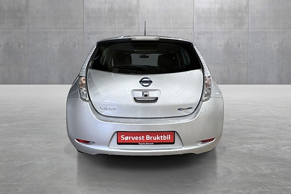Nissan Leaf 4 of 20