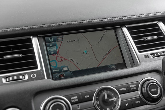 Land Rover Range Rover Sport 25 of 30