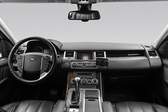 Land Rover Range Rover Sport 18 of 30