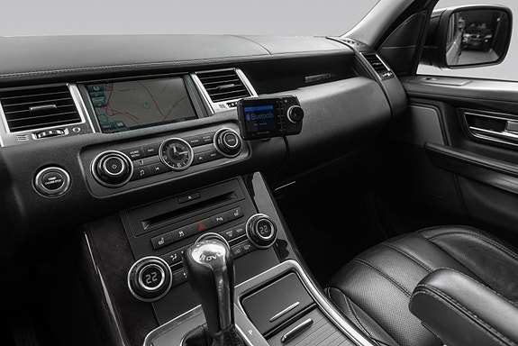 Land Rover Range Rover Sport 24 of 30