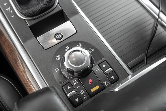Land Rover Range Rover Sport 29 of 30