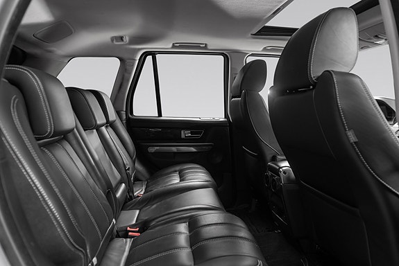 Land Rover Range Rover Sport 30 of 30
