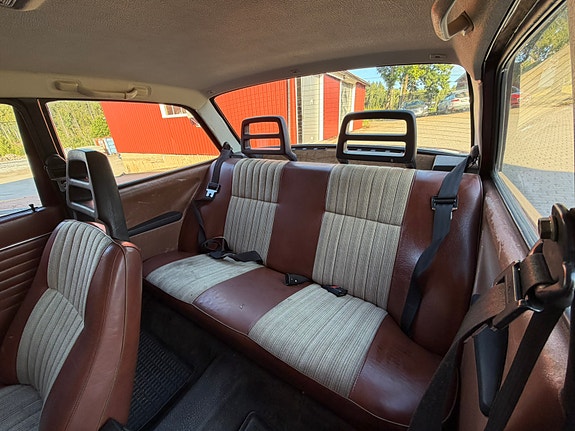 Volvo 242 9 of 22