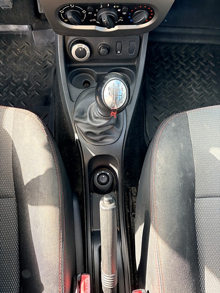 Dacia Duster 16 of 21
