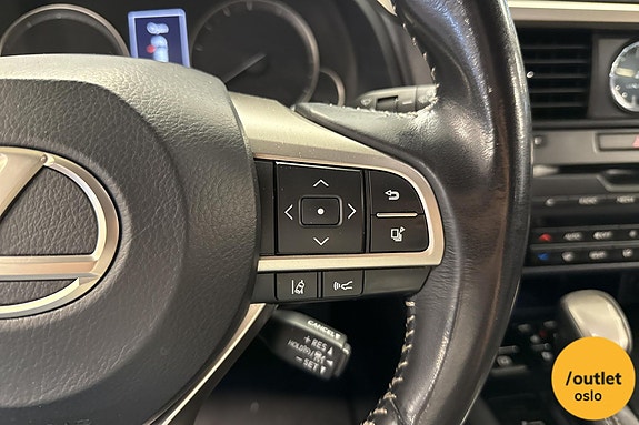Lexus RX450h 23 of 30