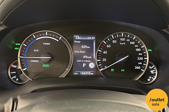 Lexus RX450h 26 of 30