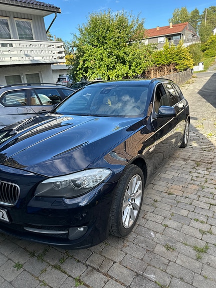 BMW 525d 2 of 30