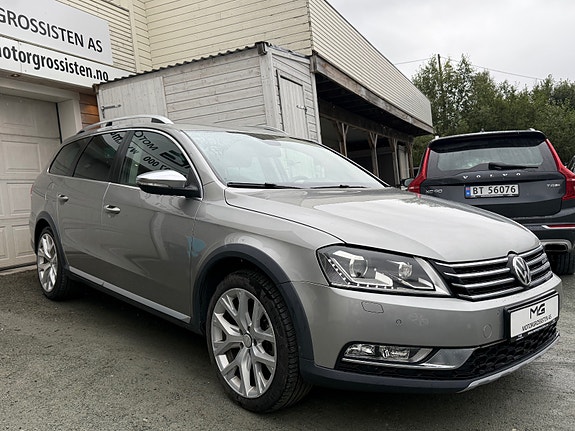 Volkswagen Passat Alltrack 3 of 27