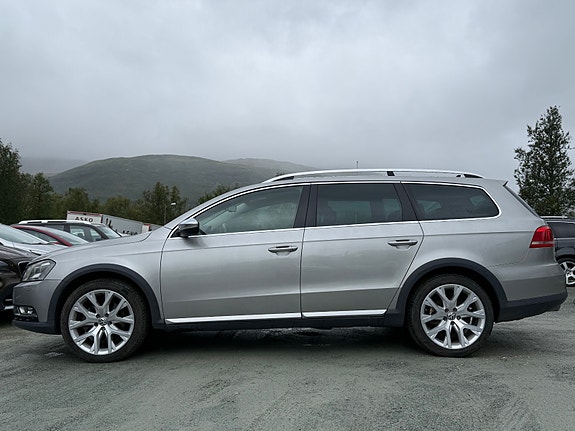 Volkswagen Passat Alltrack 8 of 27