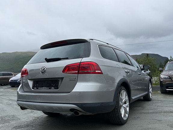 Volkswagen Passat Alltrack 5 of 27