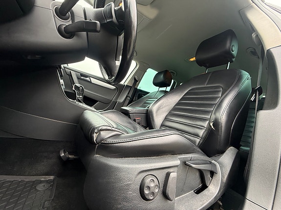 Volkswagen Passat Alltrack 11 of 27