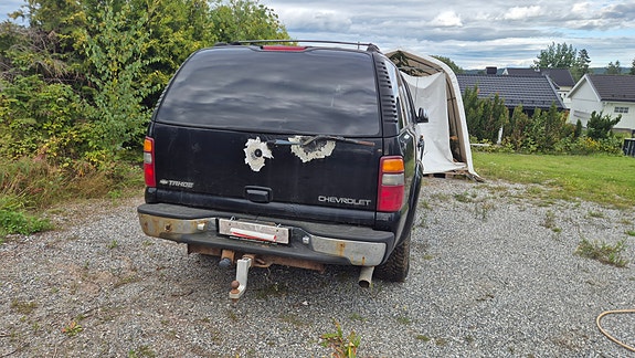 Chevrolet Tahoe 4 of 10