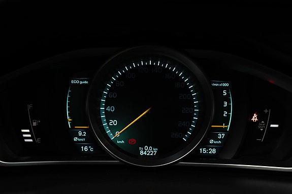 Volvo V40 19 of 22