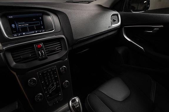 Volvo V40 10 of 22