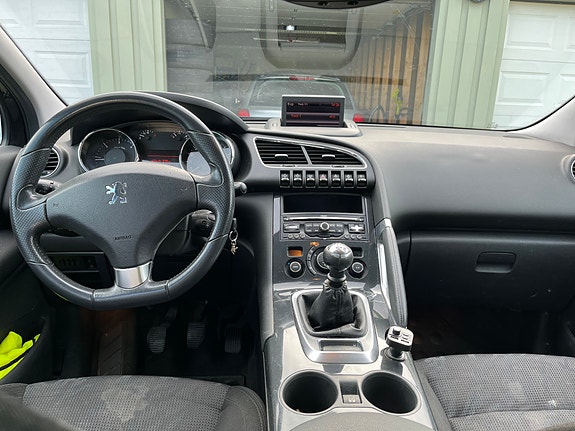 Peugeot 3008 12 of 13