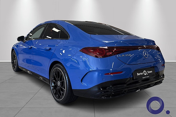 Mercedes-Benz CLA350 7 of 24