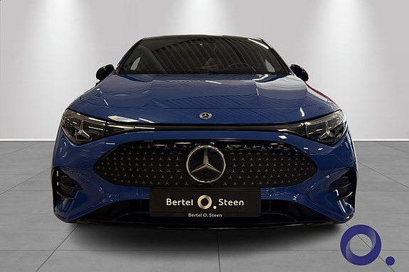 Mercedes-Benz CLA350 2 of 24