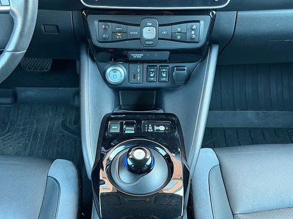 Nissan Leaf 15 of 17