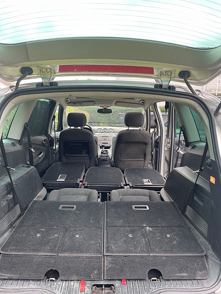 Ford S-MAX 5 of 7