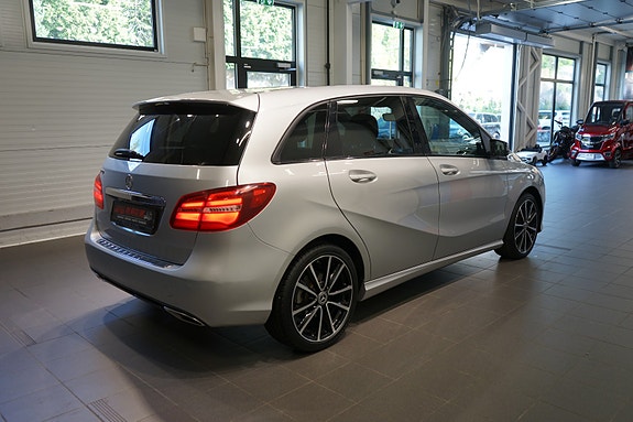 Mercedes-Benz 180 10 of 30