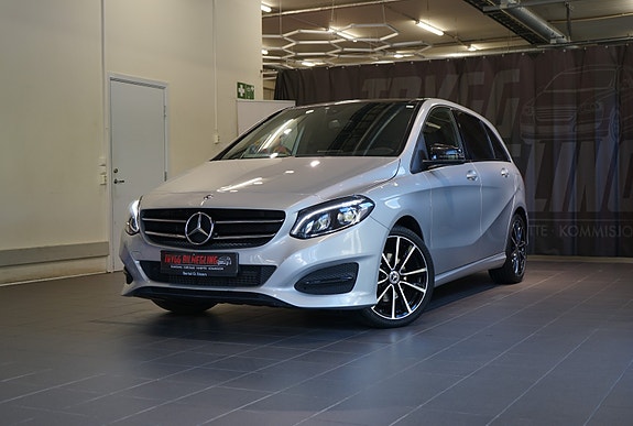 Mercedes-Benz 180 2 of 30