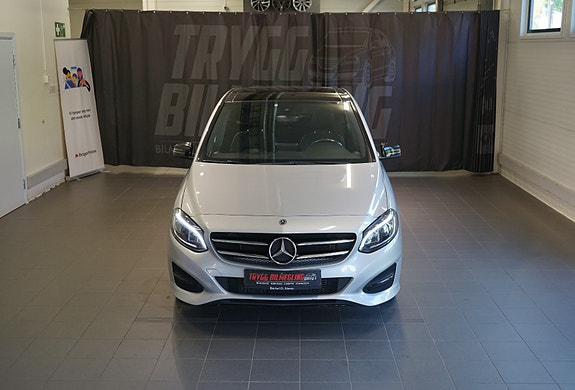 Mercedes-Benz 180 14 of 30