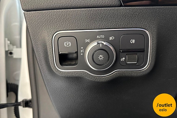 Mercedes-Benz EQA250 25 of 28