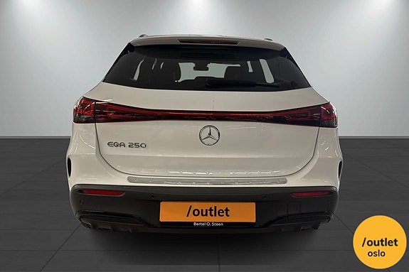 Mercedes-Benz EQA250 4 of 28
