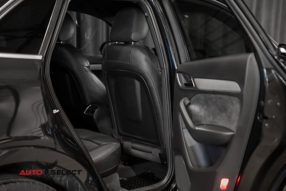 Audi Q3 12 of 30