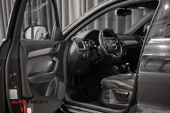 Audi Q3 21 of 30