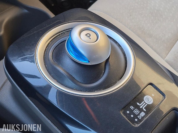 Nissan Leaf 30 of 30