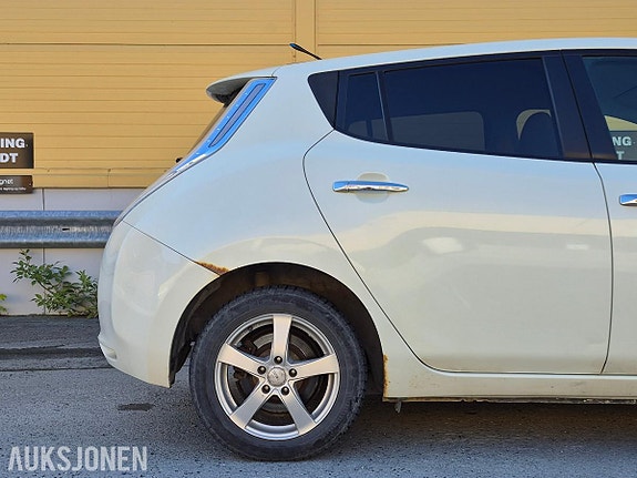 Nissan Leaf 8 of 30