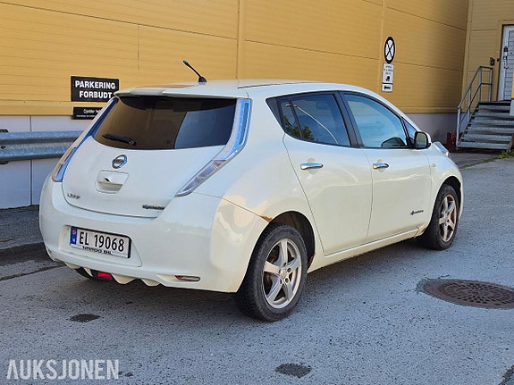 Nissan Leaf 9 of 30