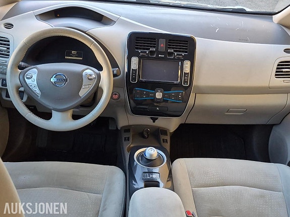 Nissan Leaf 21 of 30