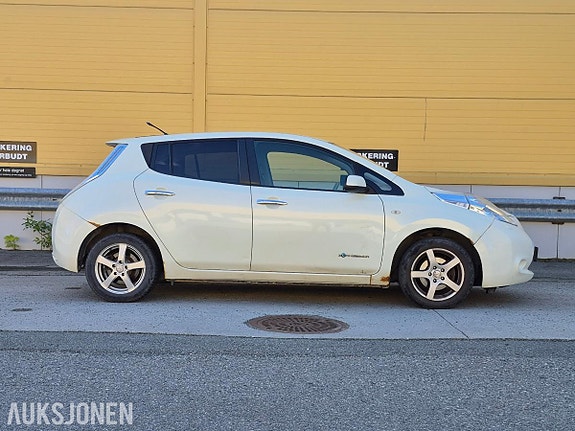 Nissan Leaf 6 of 30