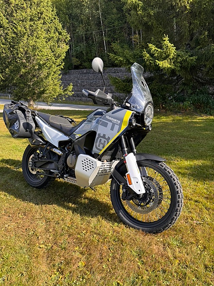 Husqvarna Norden 901 2 of 10